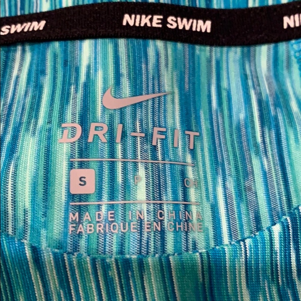 Nike Swim Rashguard - Picture 6 of 6